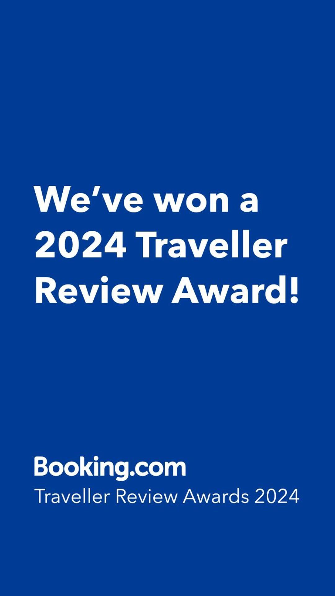 Base-Beijing Wangfujing Serviced Apartment- In Hutong &Bike Rental &Close To Forbidden City, Tian'Anmen Square &Subway Nearby &Free Coffee &Washing Machine,Kitchen &Restaurant Discount &English Speaking &High Speed Free Wifi 외부 사진 2024 Traveller Review Award
