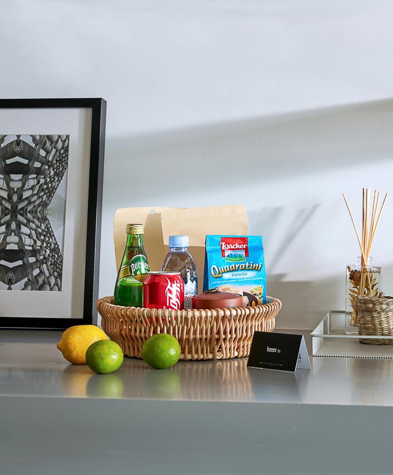 Base-Beijing Wangfujing Serviced Apartment- In Hutong &Bike Rental &Close To Forbidden City, Tian'Anmen Square &Subway Nearby &Free Coffee &Washing Machine,Kitchen &Restaurant Discount &English Speaking &High Speed Free Wifi 외부 사진